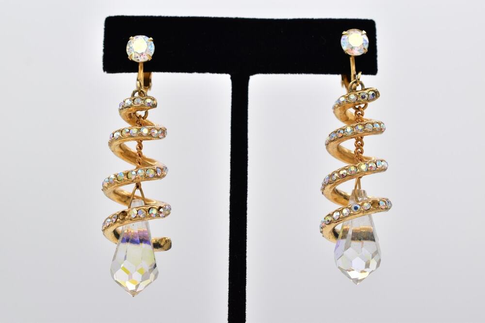 Vintage Spiral Crystal Drop Clip Earrings Aurora Borealis AB Gold Chain 80s BinC